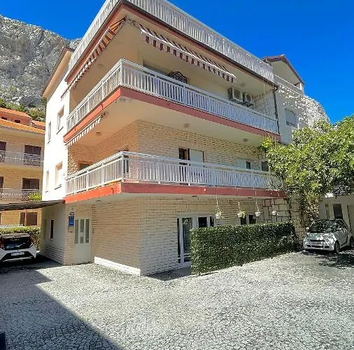 Apartments Neven