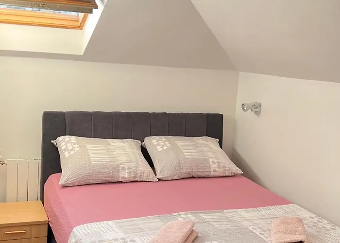 Apartments Neven